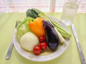 セブンのカット野菜でスープに使いやすいのはどれ？冷凍保存できる？